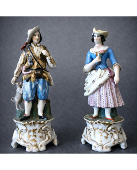 Le village de 58 brocanteurs - Buffet époque Empire en noyer