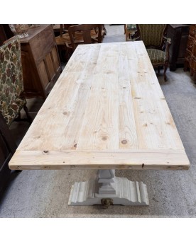Le village de 58 brocanteurs - Table design industriel avec plateau aérogommé et piétement blanchi