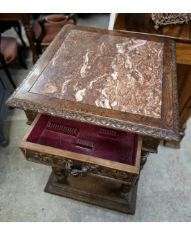 Le village de 58 brocanteurs - console étagére ancienne, de style Renaissance, en bois massif richement sculpté