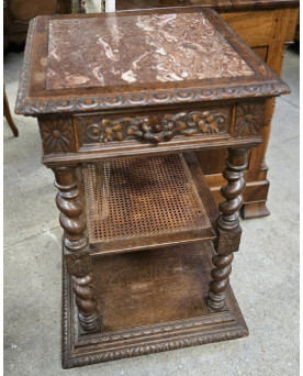 Le village de 58 brocanteurs - console étagére ancienne, de style Renaissance, en bois massif richement sculpté
