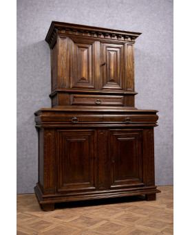 Le village de 58 brocanteurs - Buffet cabinet ancien en chêne massif – Style Renaissance - époque XVIIeme
