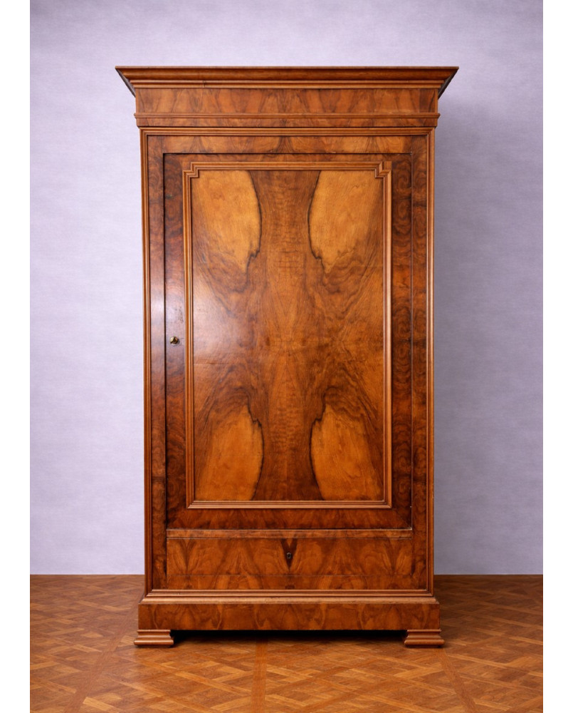 Le village de 58 brocanteurs -  Vitrine Venitienne en bois peint