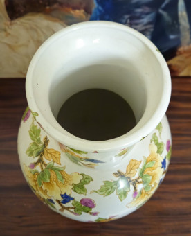 Le village de 58 brocanteurs - Important vase en porcelaine décor floral – Style asiatique - XXeme