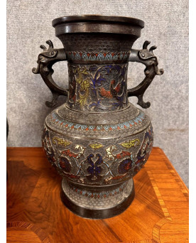 Le village de 58 brocanteurs - Paire de vases en bronze cloisonné à décor de phénix – Asie, fin XIXe