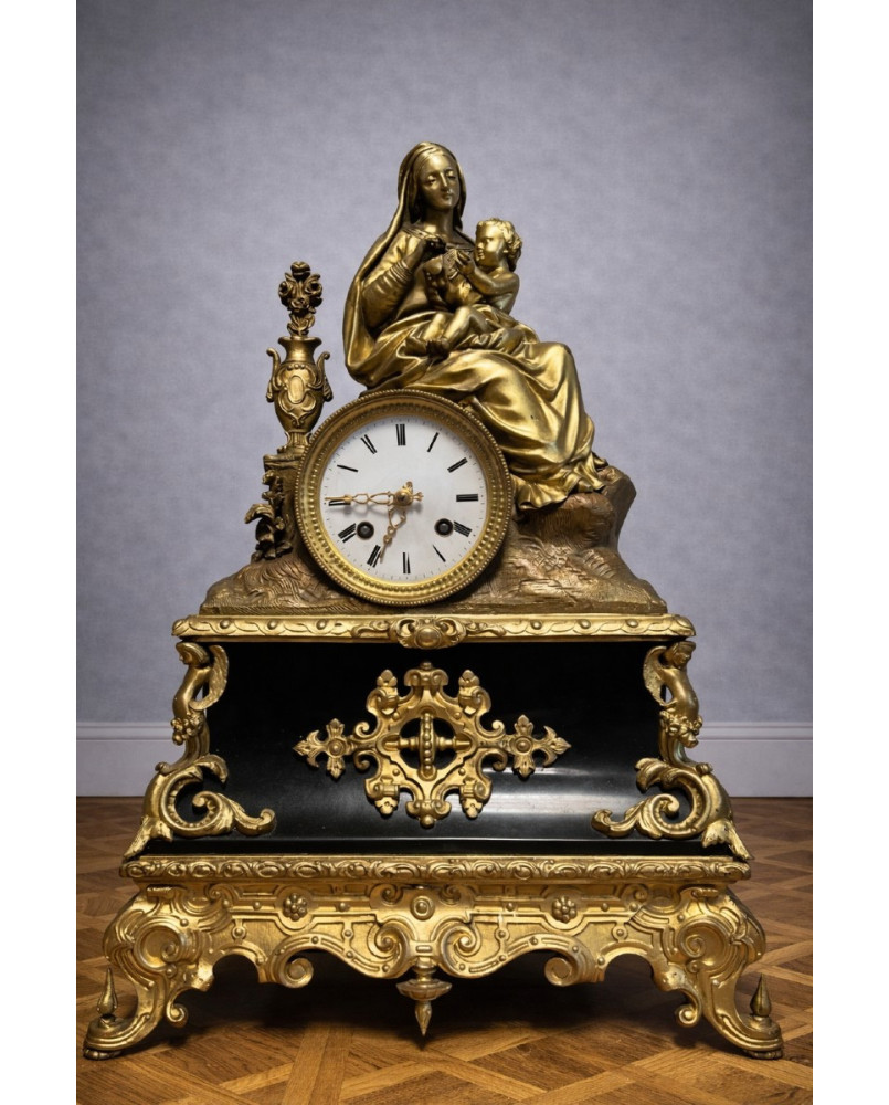 Le village de 58 brocanteurs - Pendule en bronze doré – Vierge à l’Enfant – Marbre noir – XIXe siècle
