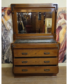 Le village de 58 brocanteurs - Importante étagère ou Bibus en bois laqué