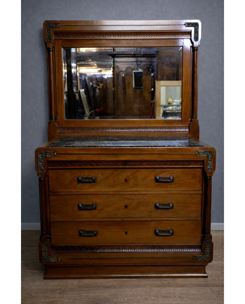 Le village de 58 brocanteurs - Commode à miroir style Empire / acajou & marbre – Début XXe siècle