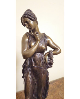 Le village de 58 brocanteurs - Importante étagère ou Bibus en bois laqué