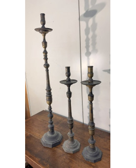 3 piques ciérges en laiton et bronze doré époque XVIIIeme