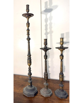 3 piques ciérges en laiton et bronze doré époque XVIIIeme