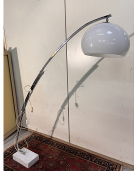 Le village de 58 brocanteurs - D'aprés Goffredo Reggiani : Lampadaire arc téléscopique vintage 1970