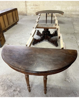 Le village de 58 brocanteurs - Importante étagère ou Bibus en bois laqué