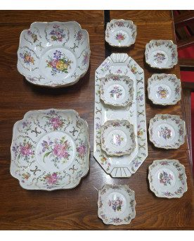 Le village de 58 brocanteurs - Buffet époque Empire en noyer