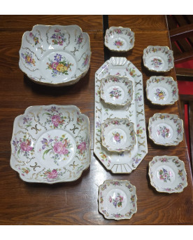 Le village de 58 brocanteurs - Buffet époque Empire en noyer