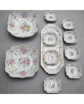 Le village de 58 brocanteurs - Service en porcelaine / Véritables Porcelaines F.L. – Décor floral –