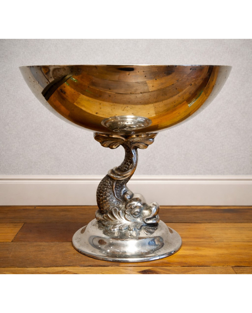 Le village de 58 brocanteurs - Coupe sur pied en métal argenté – Décor dauphin – MENESÉS Spain –