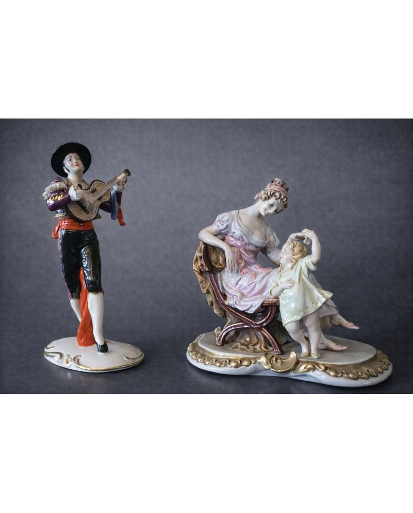 Le village de 58 brocanteurs - Buffet époque Empire en noyer