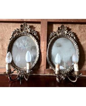 Le village de 58 brocanteurs - Paire d’appliques murales anciennes à miroir – Style Louis XVI - XXeme