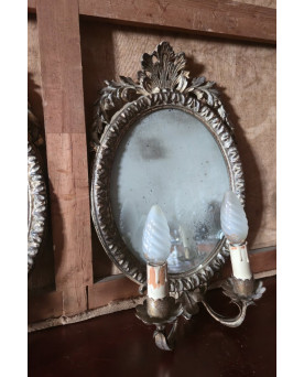 Le village de 58 brocanteurs - Paire d’appliques murales anciennes à miroir – Style Louis XVI - XXeme