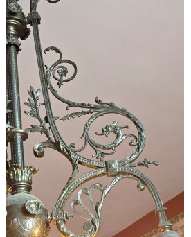 Le village de 58 brocanteurs - Lustre Art Nouveau Noverdy – Bronze et Tulipes en Verre –