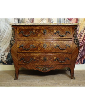 Le village de 58 brocanteurs - Buffet époque Empire en noyer
