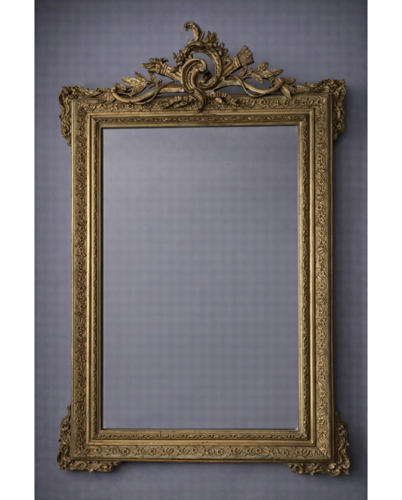 Le village de 58 brocanteurs - Miroir doré ancien à fronton sculpté – époque Napoléon III - XIXeme