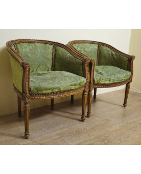 Le village de 58 brocanteurs - Paire de fauteuils anciens de style Louis XVI – tissu vert damassé