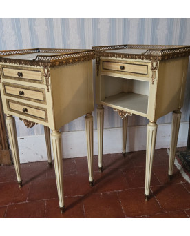 Le village de 58 brocanteurs - Buffet époque Empire en noyer