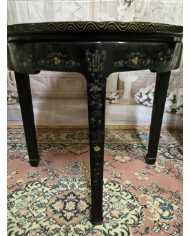 Le village de 58 brocanteurs -  Asie XXeme : table d'appoint en laque