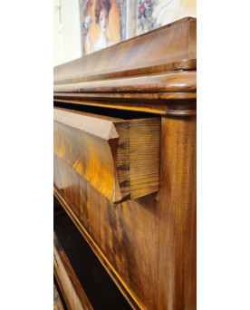 Le village de 58 brocanteurs - Secrétaire / scriban époque Bieidermeier en acajou flammé – XIXe siècle