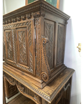 Le village de 58 brocanteurs - Cabinet Renaissance – Époque XVIIᵉ siècle – Noyer massif