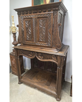 Le village de 58 brocanteurs - Cabinet Renaissance – Époque XVIIᵉ siècle – Noyer massif
