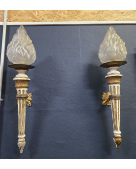 Le village de 58 brocanteurs - Paire d’appliques murales style Louis XVI – flambeaux décoratifs (B) / H 76 cm