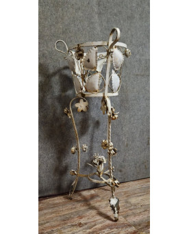Le village de 58 brocanteurs - Grand Porte-plante ancien en fer forgé – Décor floral – Style romantique / shabby chic