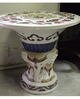 Le village de 58 brocanteurs - Asie XXeme : Table aux éléphants en céramique