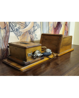 Le village de 58 brocanteurs - Téléphone mural ancien – Thomson-Houston – Modèle 1911 – Concours 1918 –