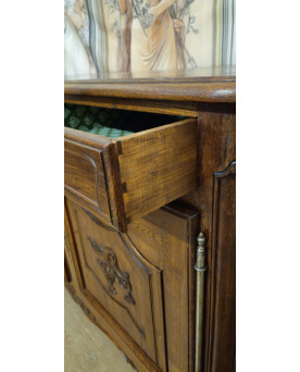 Le village de 58 brocanteurs - Buffet époque Empire en noyer