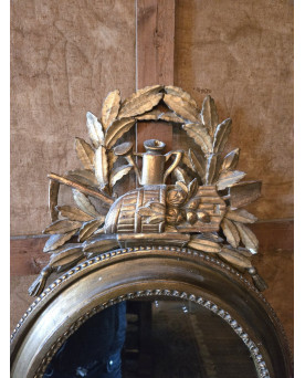 Le village de 58 brocanteurs - Miroir ovale en bois doré – fin XIXᵉ siècle