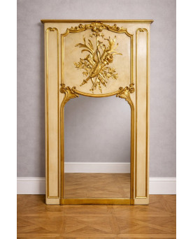 Trés trés important trumeau Louis XVI – miroir et panneau décor aux instruments de musique -