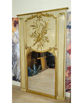 Trés trés important trumeau Louis XVI – miroir et panneau décor aux instruments de musique -