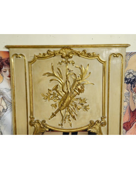 Trés trés important trumeau Louis XVI – miroir et panneau décor aux instruments de musique -