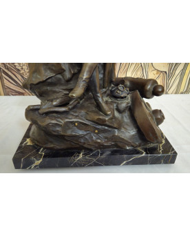 Sculpture en bronze insolite “Napoléon pensif” – Signée Lemoyne – fin XIXe