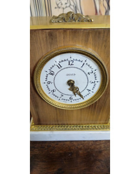 Pendule de table JAEGER – marbre et laiton doré