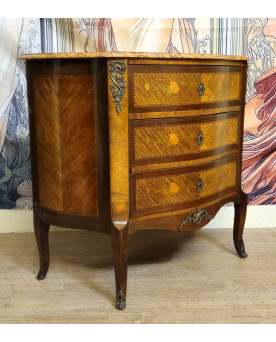Commode de Dame galbée style Louis XV marquetée avec marbre – XIXᵉ siècle