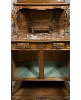 Le village de 58 brocanteurs - Buffet de style Louis XV en noyer, datant du milieu du XIXᵉ siècle