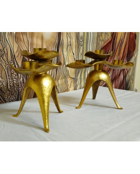 Le village de 58 brocanteurs - Paire de bougeoirs trilobés design bronze doré, style Maison Jansen, années 70