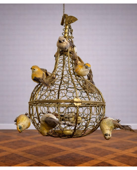 Le village de 58 brocanteurs - Suspension cage aux oiseaux en métal doré – travail décoratif XXe siècle