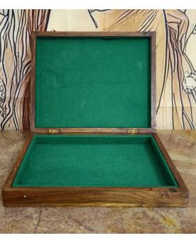 Le village de 58 brocanteurs - Coffret / écritoire Anglais en bois et laiton marqueté – XXe siècle