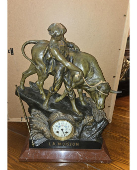 Le village de 58 brocanteurs - Très importante Pendule en régule patiné – “La Moisson” – sujet agricole, fin XIXe siècle