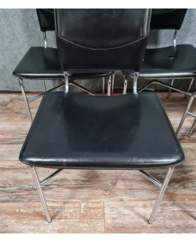 Le village de 58 brocanteurs - Suite de 5 chaises de salle à manger design Ross Littell pour Matteo Grassi – cuir noir